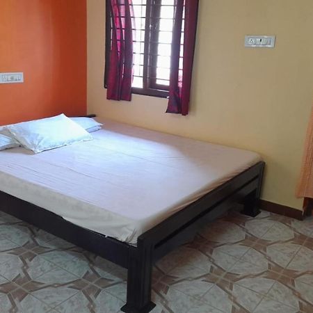 Villa Umar Homestay Пондичерри Экстерьер фото